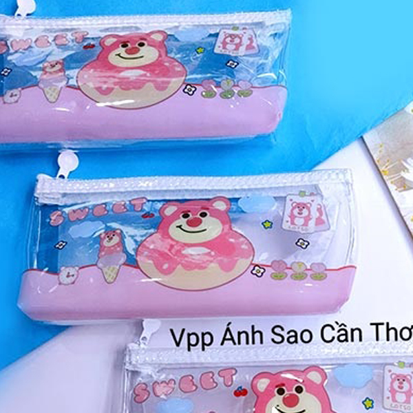 Bóp viết gấu dâu 1 ngăn trong suốt